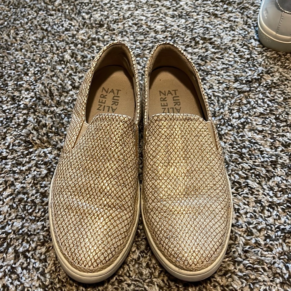 Naturalizer Slip on Sneakers size 6